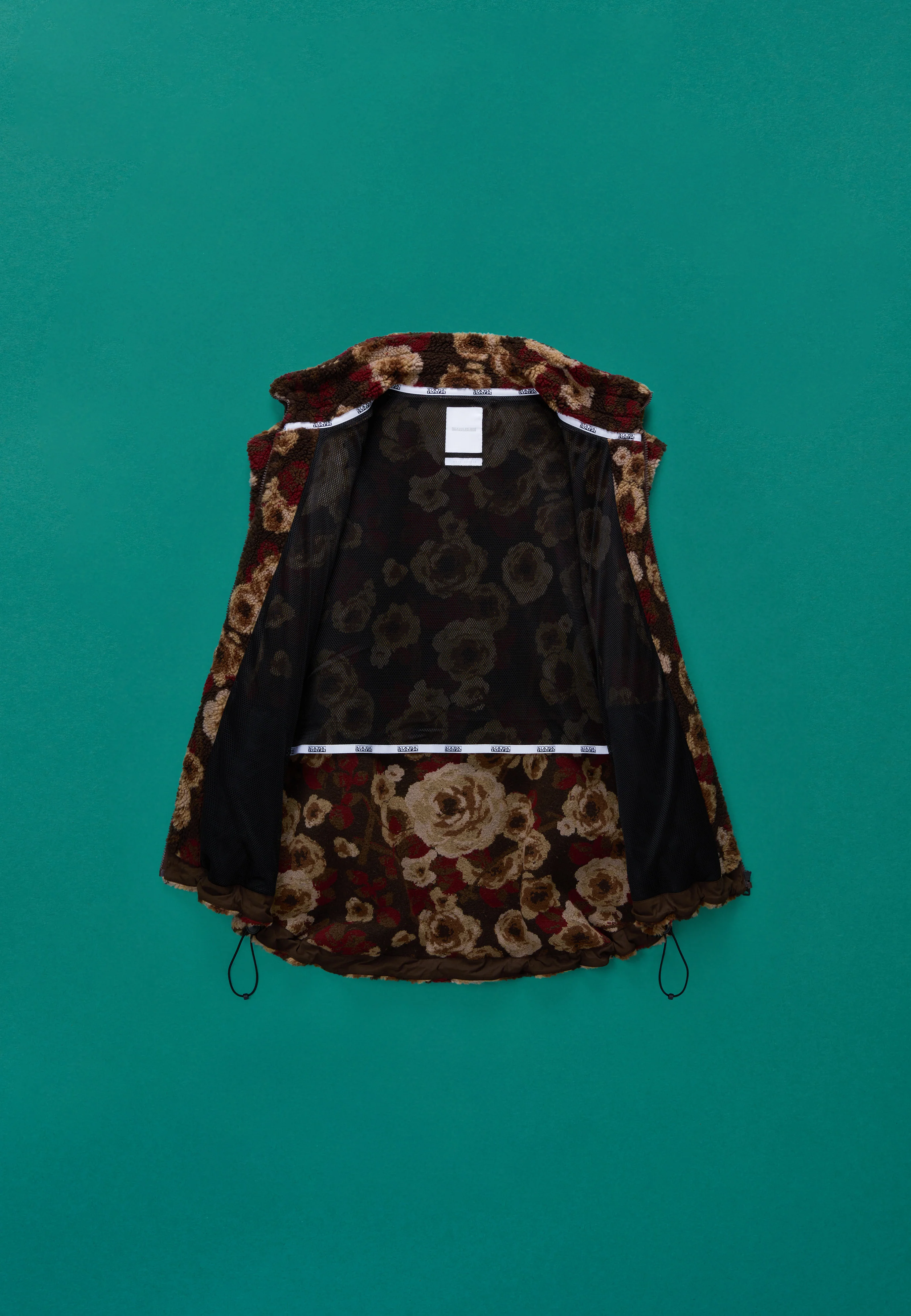 Emin Jacquard Fleece Vest - Image 9
