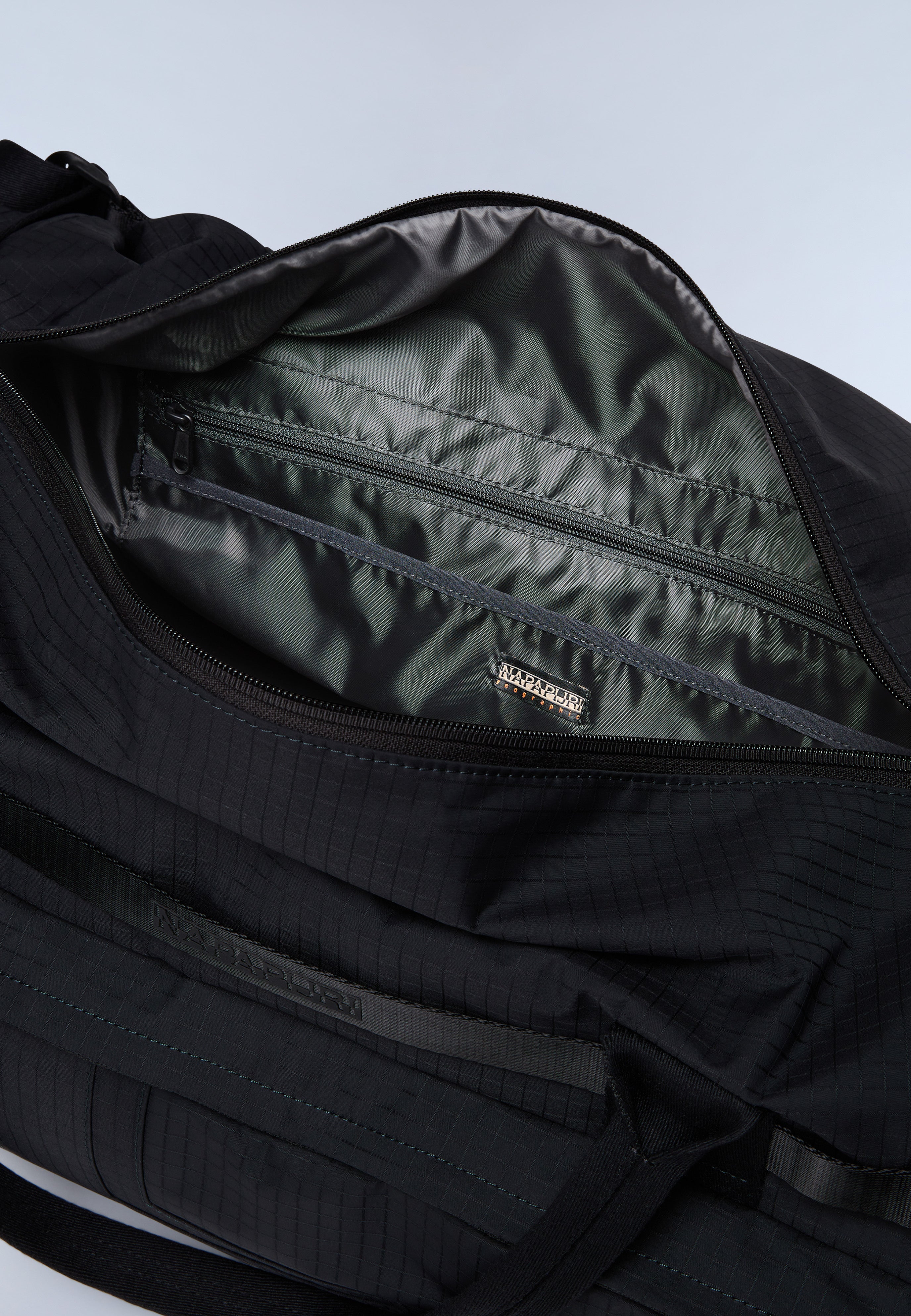 Nadir Big Duffle Bag - 67 Lt - Image 9