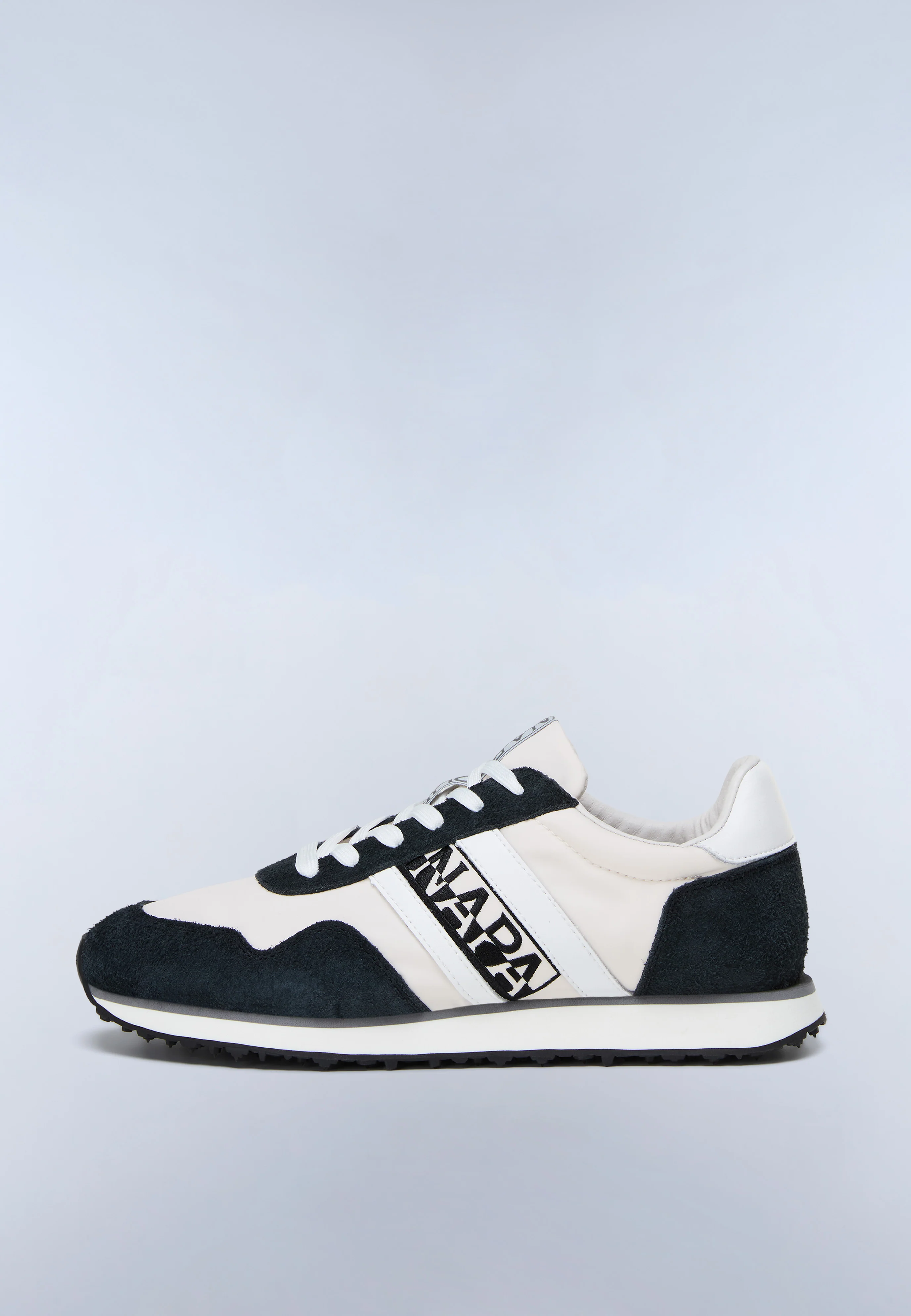 Trainers Shard - Image 3